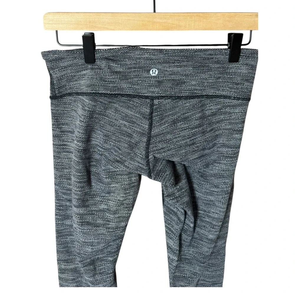 Lululemon‎ Wunder Under Leggings Size 6 Variegated Knit Heather Gray Active